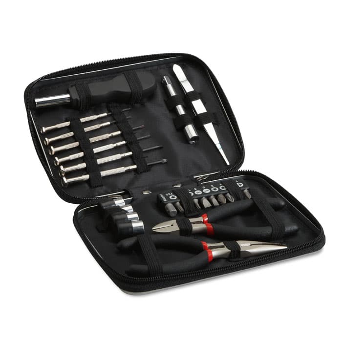 Jeu d'outils dans une boite al